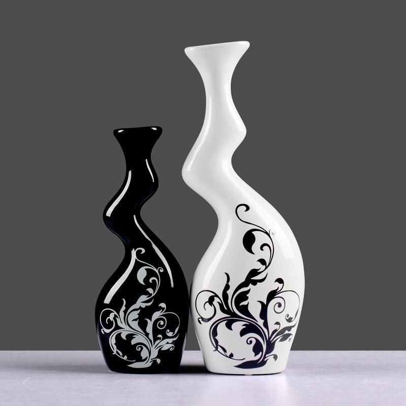 Black and white twisted vase ceramic ornaments cheap