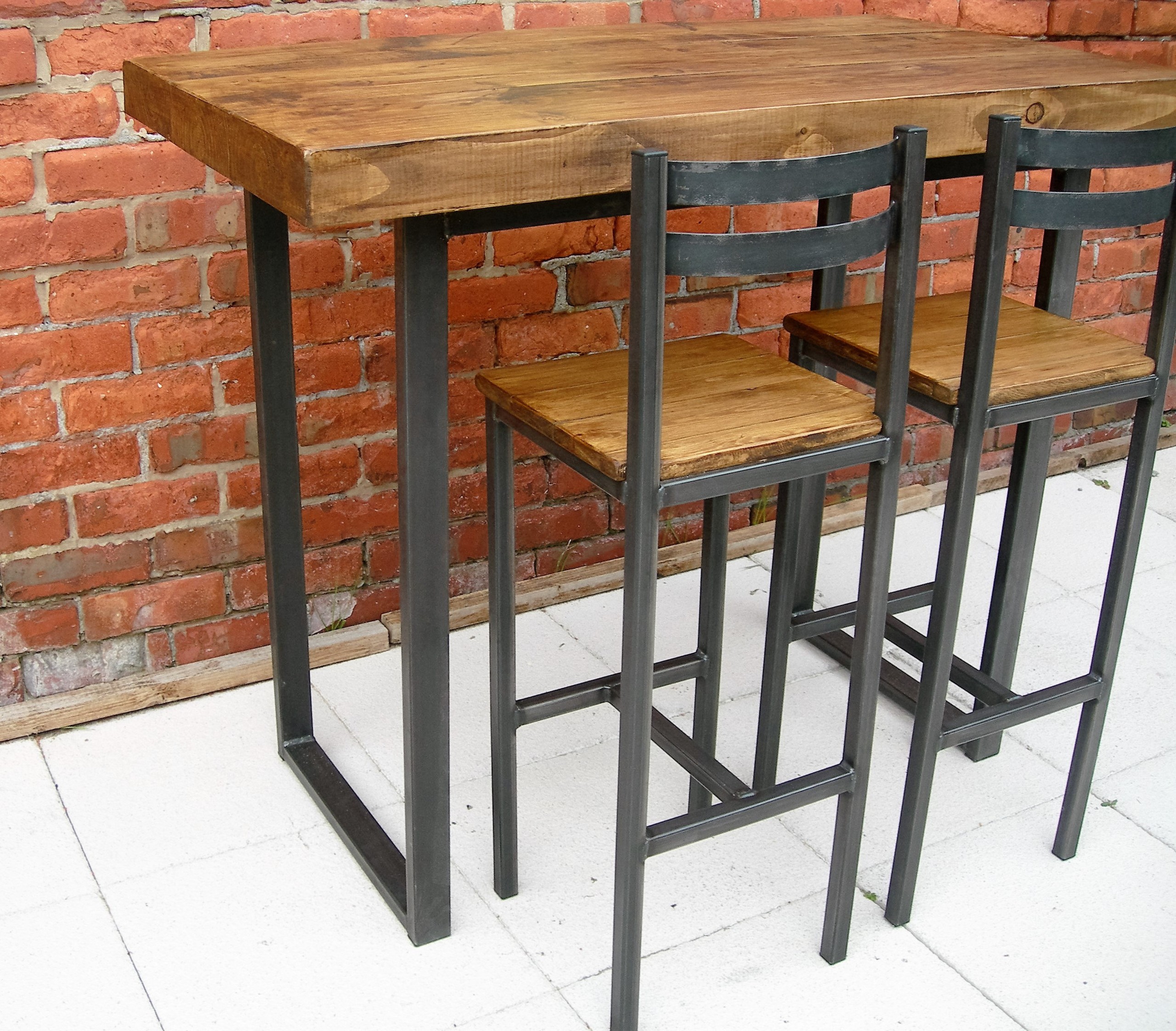 Breakfast bar table two bar stools industrial