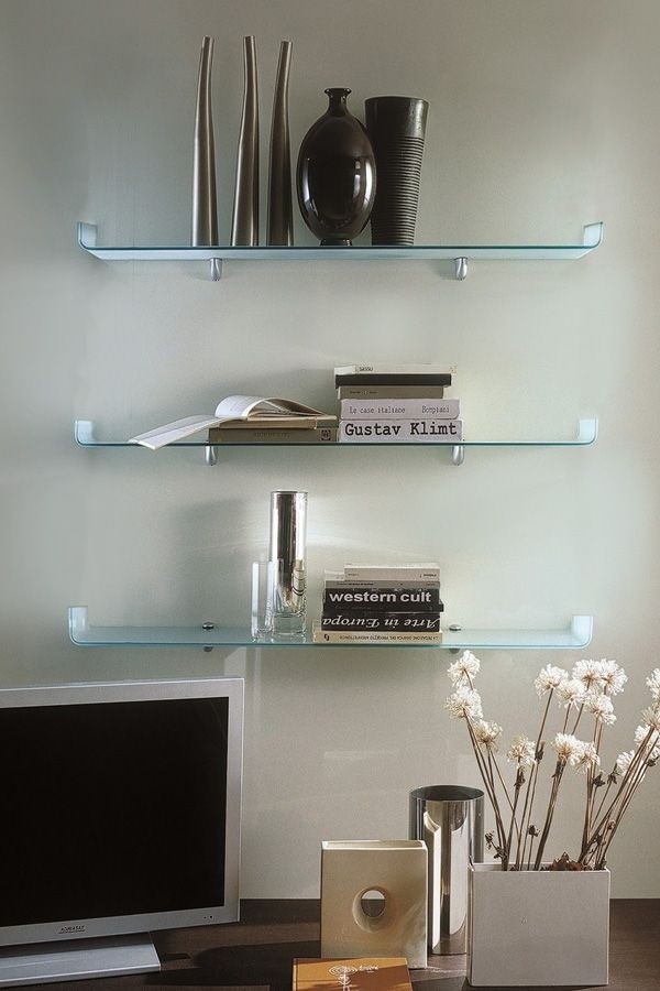 Frosted ulani shelves with a curved lip on both sides