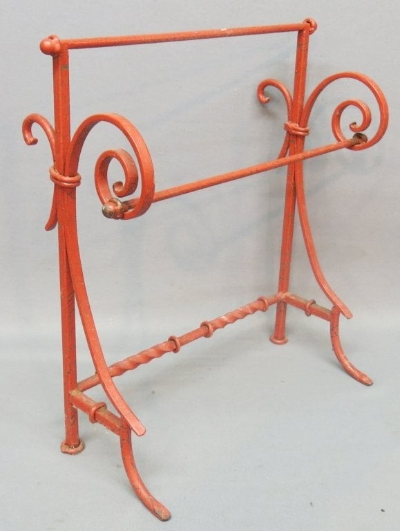 Small red painted wrought iron quilt towel rack lot 204