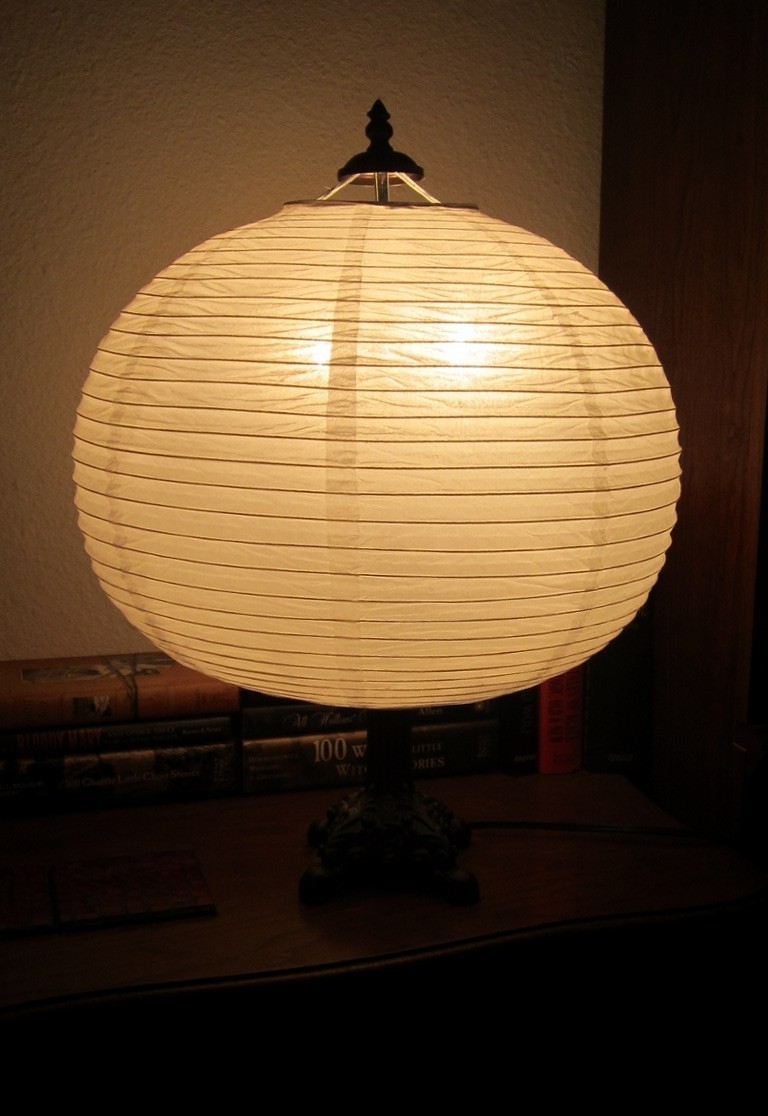 Bring oriental warmth to your home with chinese lantern
