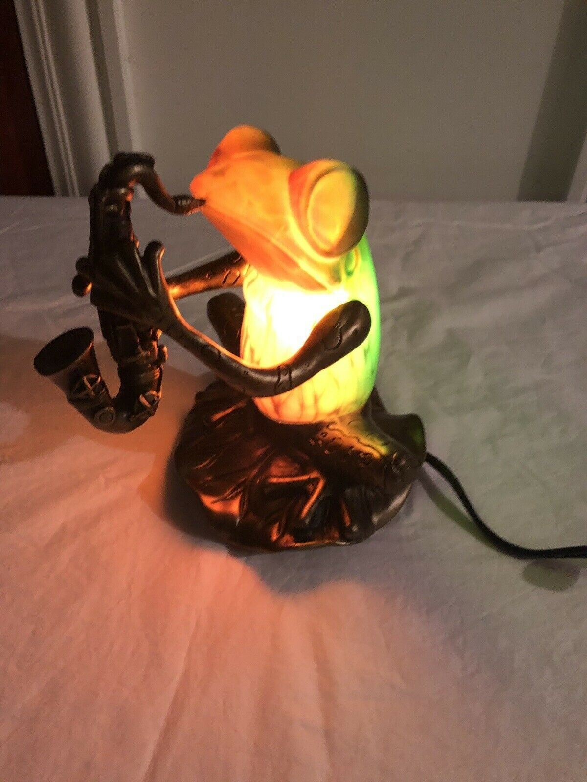Frog playing a saxophone tiffany style accent lamp