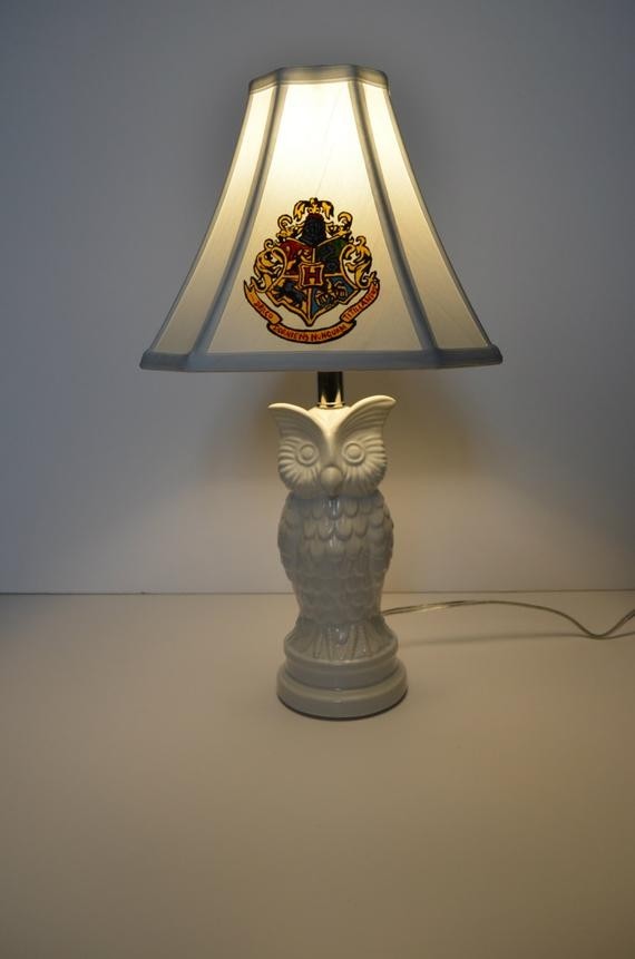 Harry potter lamp hogwarts crest