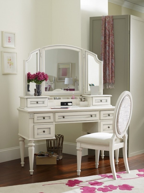 Vanity table with tri fold mirror elegant bedroom