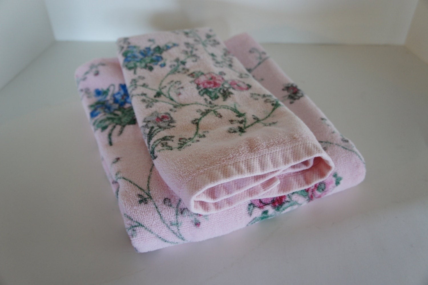 Vintage jcp pink floral towels bath and hand towel cottage