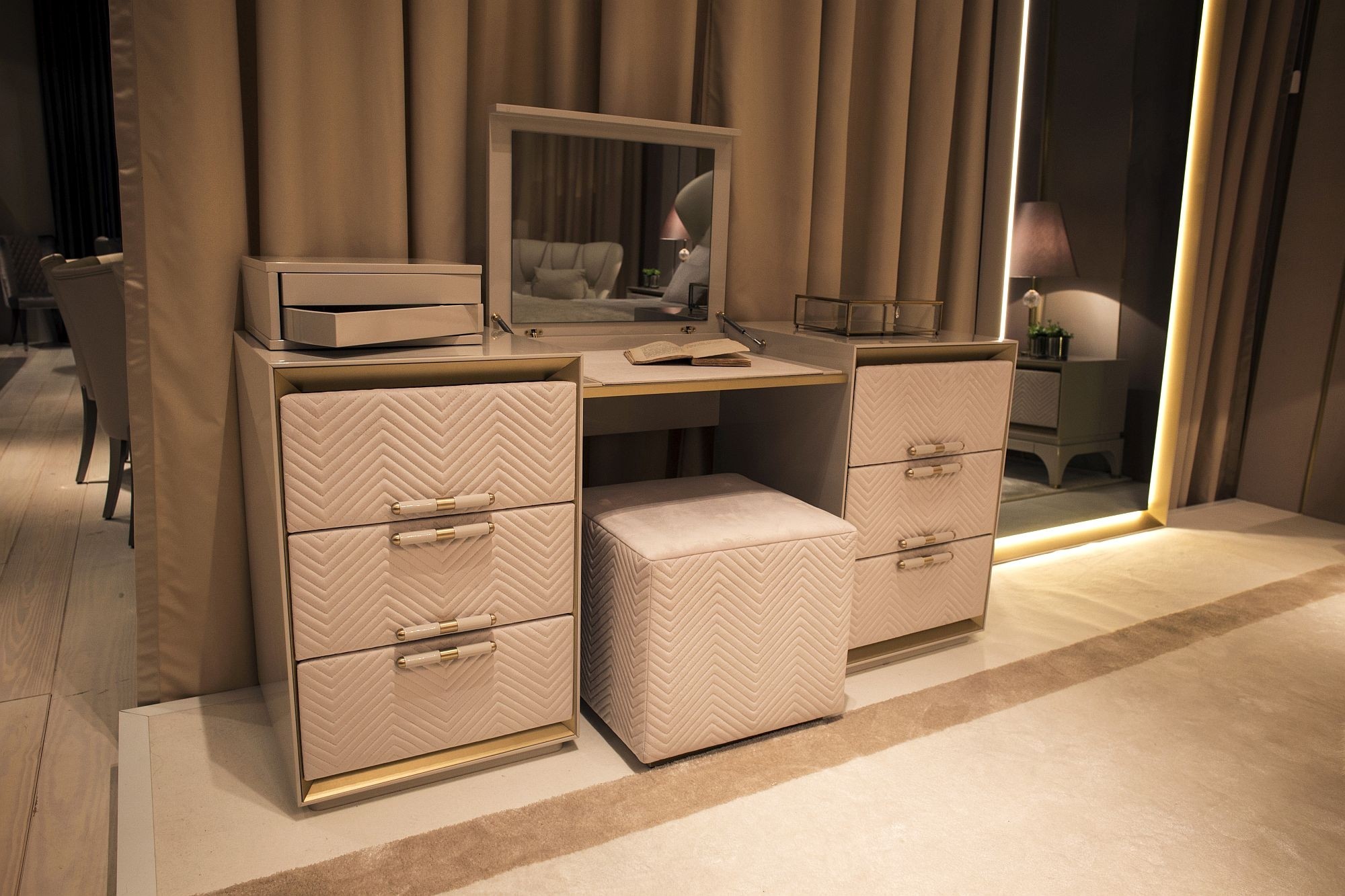 modern bedroom vanity furniture