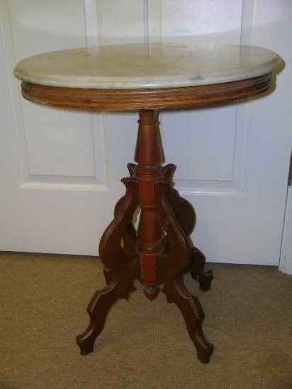559 small oval antique marble top side table 1320443