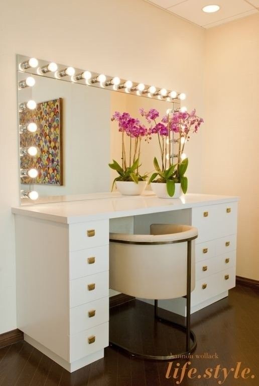 Modern makeup vanity table foter decor home decor vanity