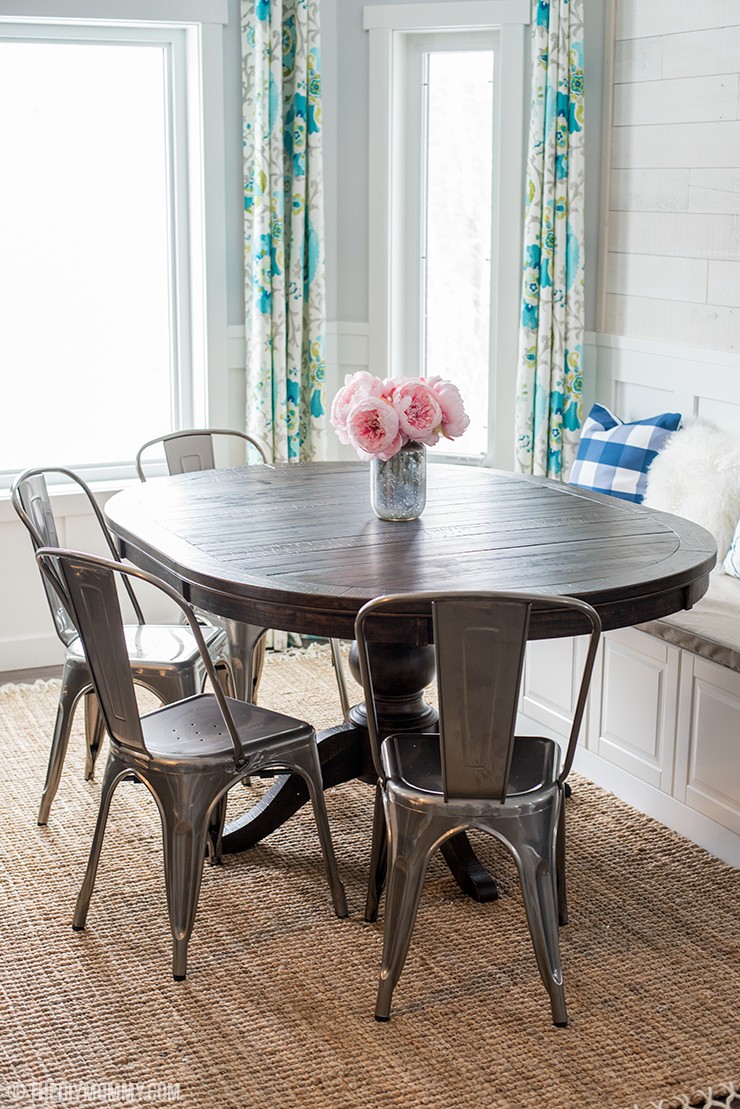 5 reasons to choose a round dining table our breakfast