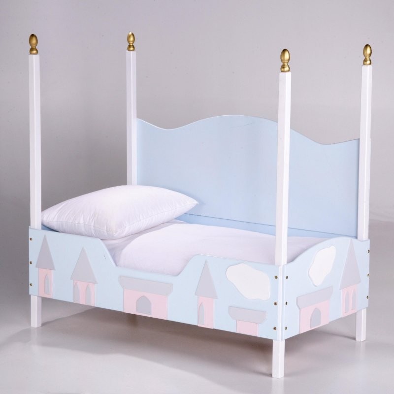 Canopy princess toddler bed
