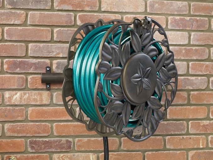 Neverleak decorative wall mount hose reel with swivel 3