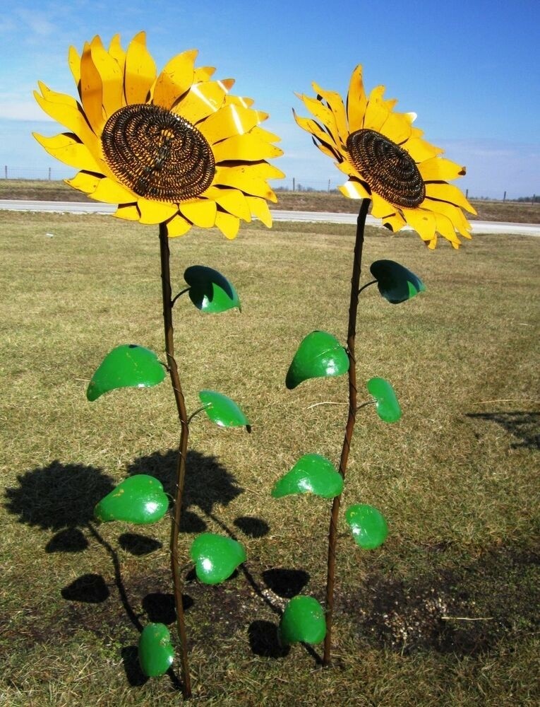 Recycled metal sunflower garden stake yard decor flowering