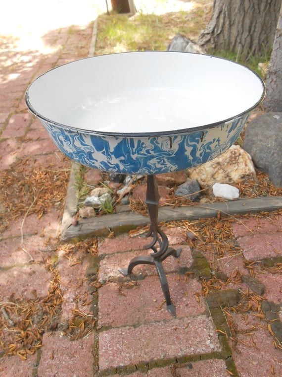 Rustic enamelware and wrought iron bird bath by cheekybirdy