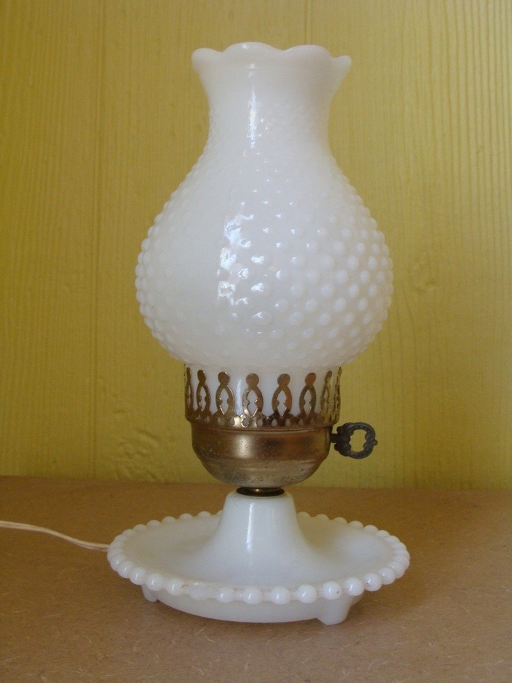 Vintage milk glass lamps the best choice for home decor
