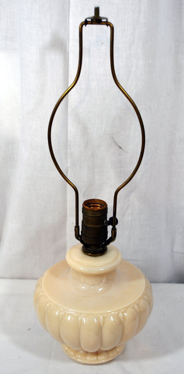 Aladdin lamp alacite electric lamp lite base lighted for