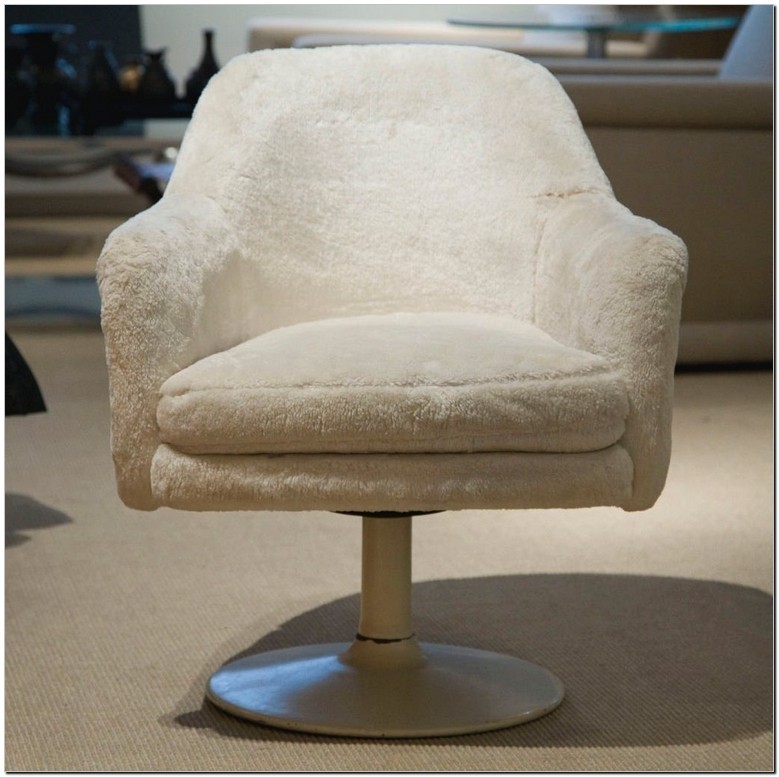 Big white fluffy chair sofas and chairs gallery furniture