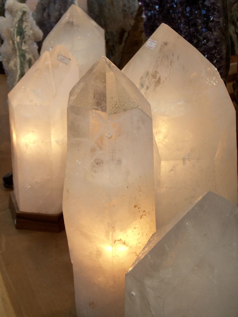 Quartz lamps glow these lamps are made from giant