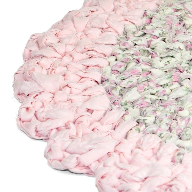 Shabby chic rag rug floral rose fabric scalloped pale pink