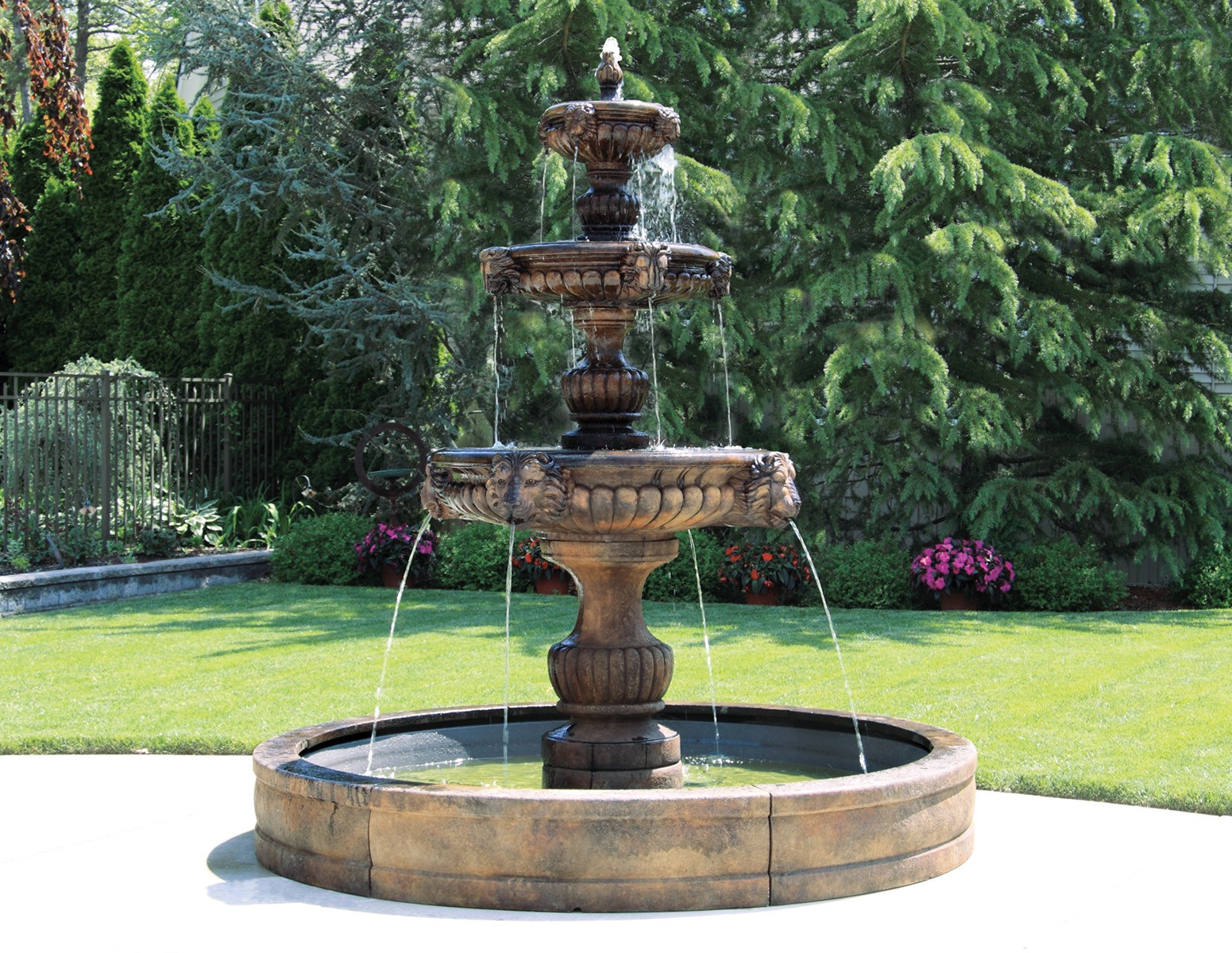 Three tier grandessa fountain with surround and 8