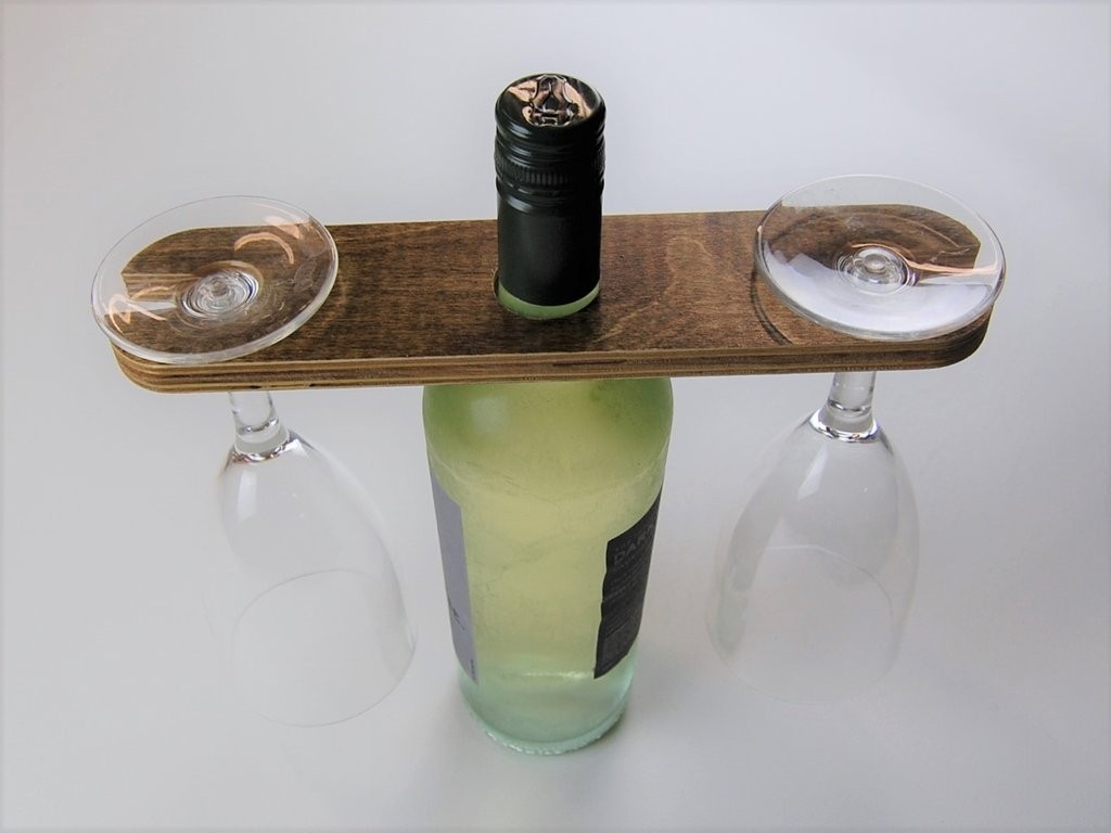 https://foter.com/photos/412/wine-glass-carrier-2-or-4-glasses-pinecone-home-1.jpg