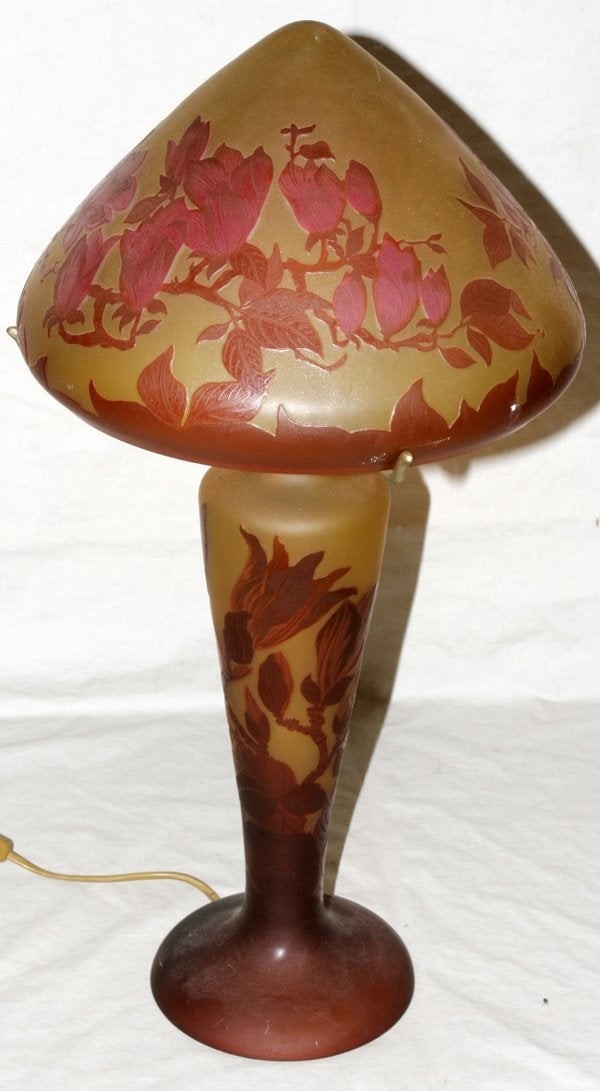 032198 galle reproduction art glass table lamp h 23