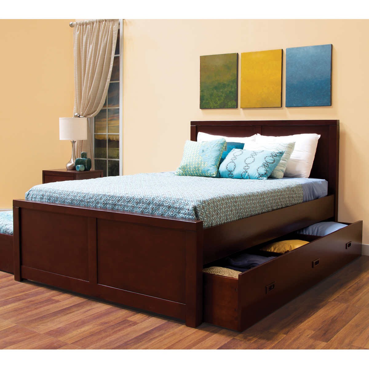 Full size trundle bed bachelor pad living room ideas for