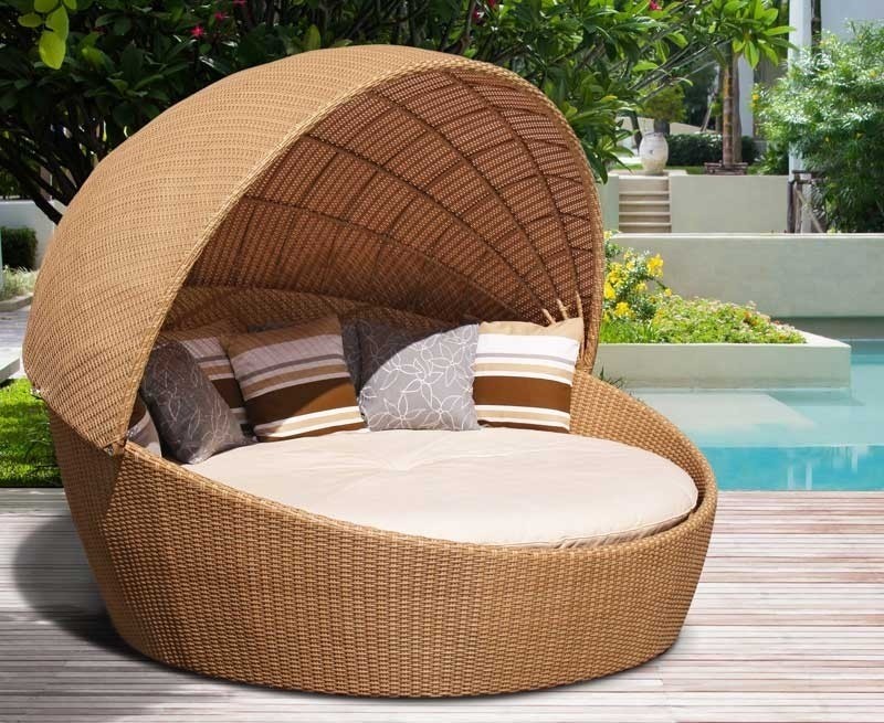 Oyster wicker rattan daybed
