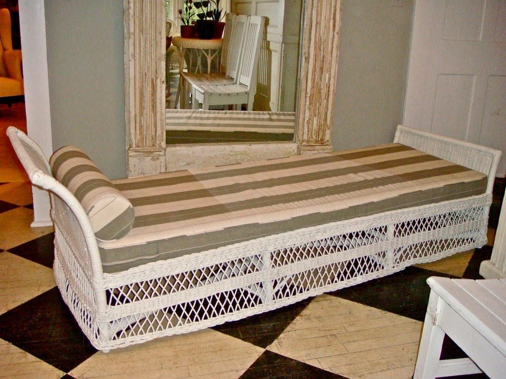 Wicker daybed at 1stdibs