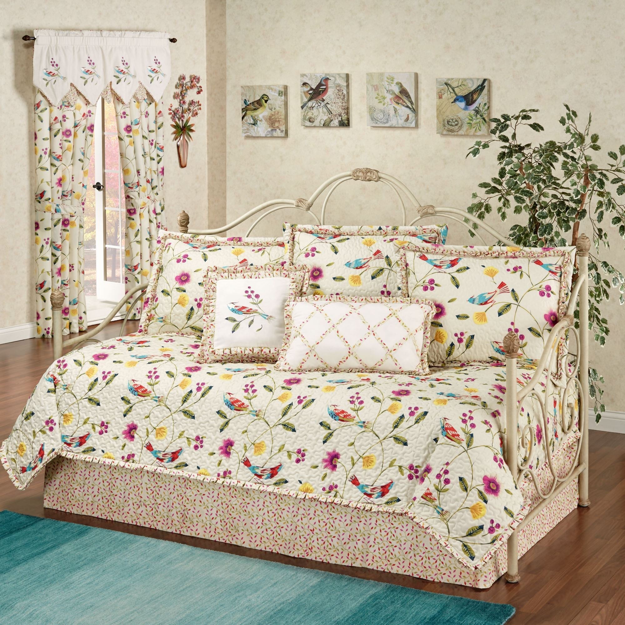 Daybed bedding sets for kids hawk haven