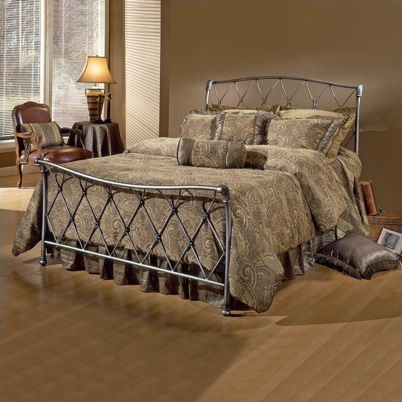 Hillsdale silverton metal sleigh bed in brushed silver