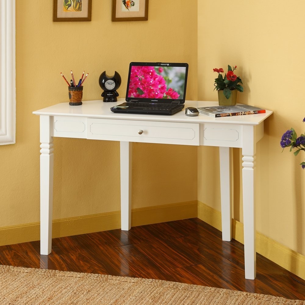 Simple small bedroom desks homesfeed 3