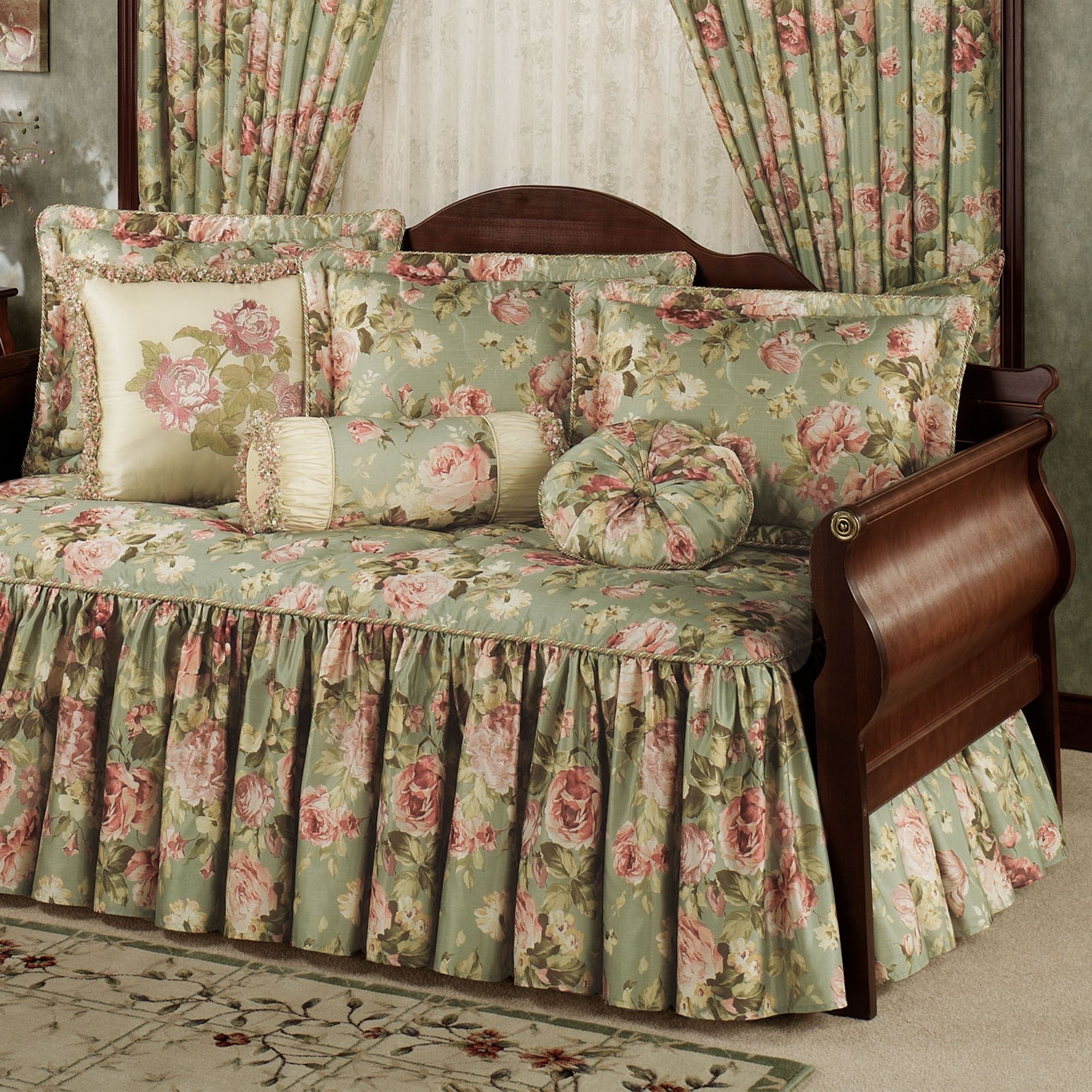Summerfield floral daybed bedding