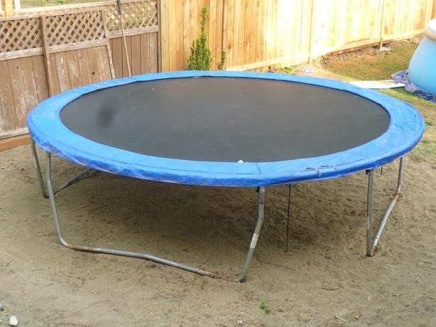 12 foot trampoline without enclosure malahat including