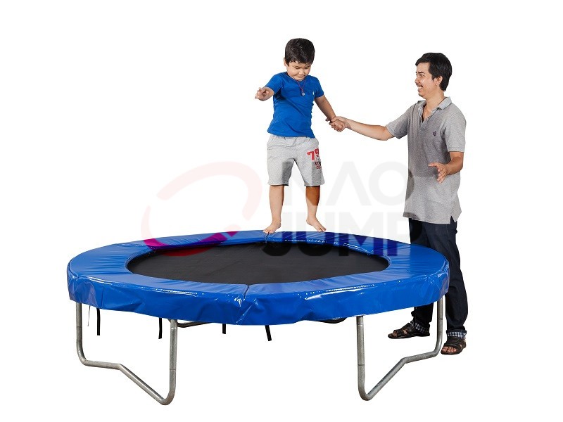 6ft round trampoline with safety enclosure naojump 1