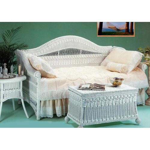 Classic wicker daybed daybeds at hayneedle