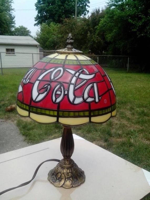 Coca cola table lamp round stain glass look shade