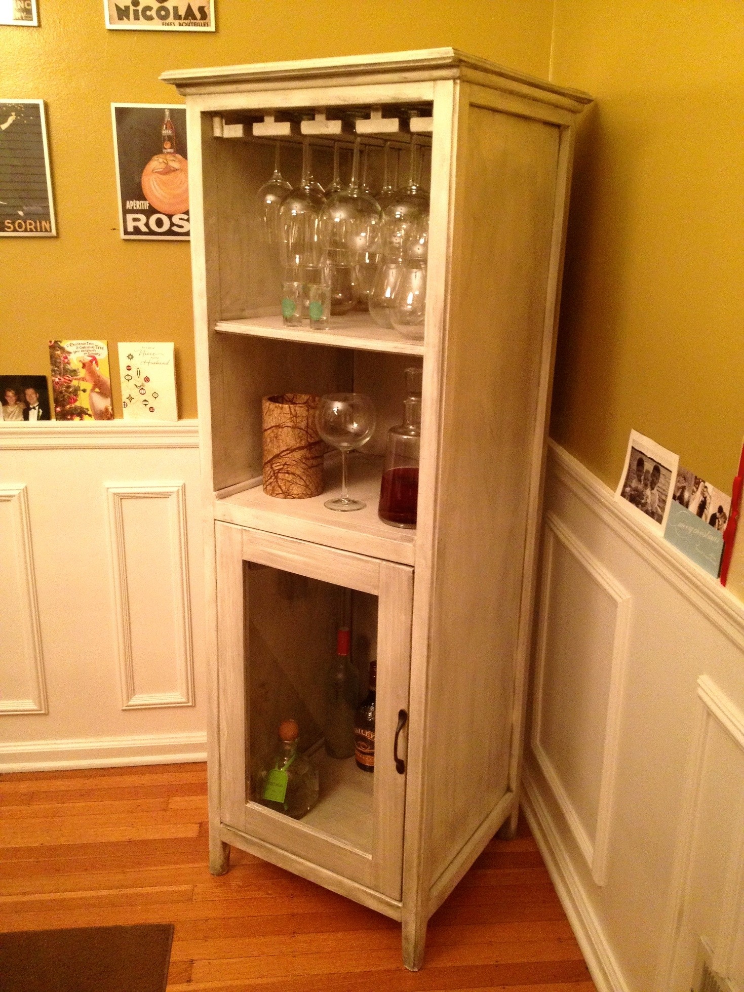 Corner liquor cabinets for small spaces