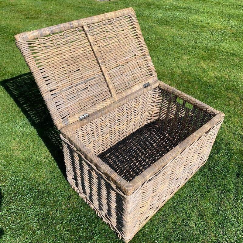 Grey rectangle wicker storage chests with lids set of 2