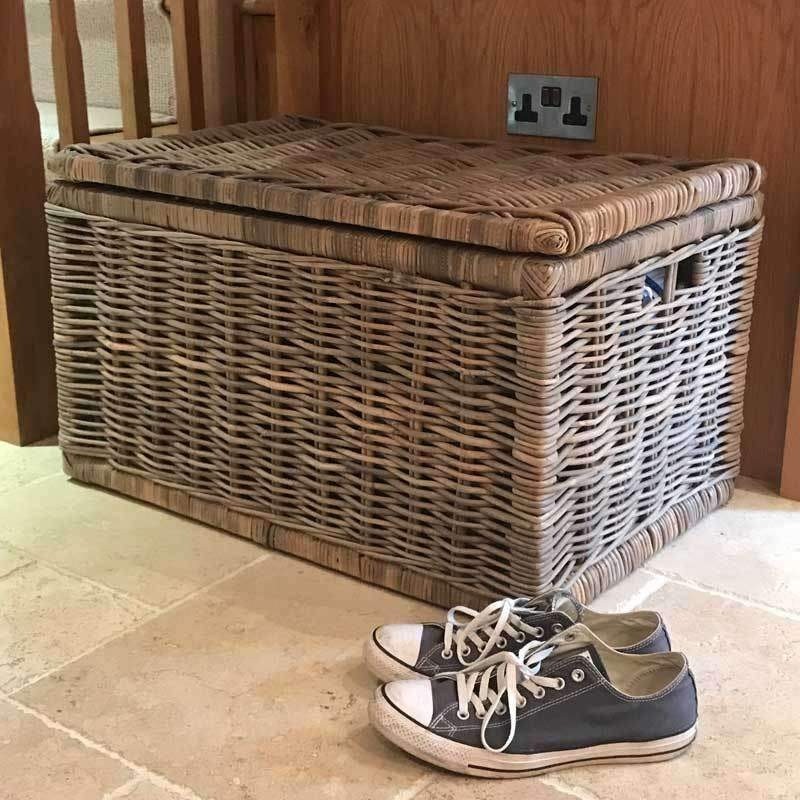 Large grey rectangle wicker storage chest with lid duck 3