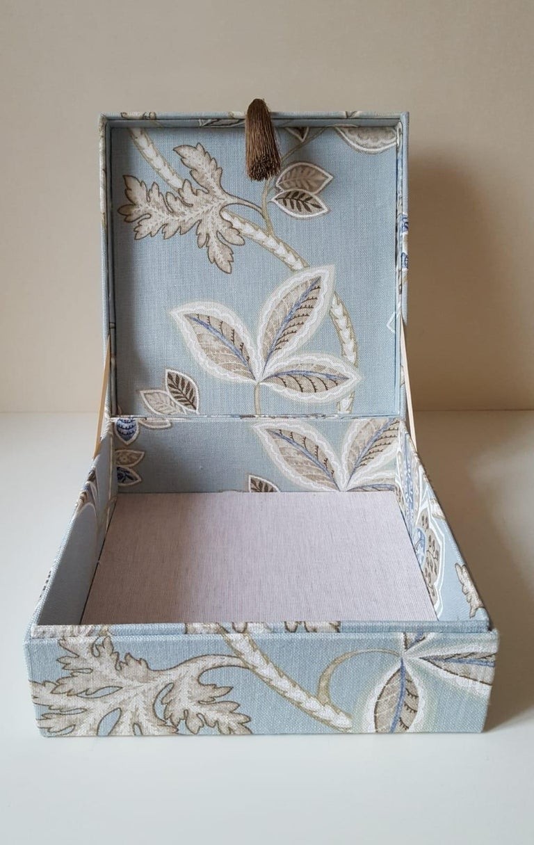 Leaves pattern fabric decorative storage box for scarves