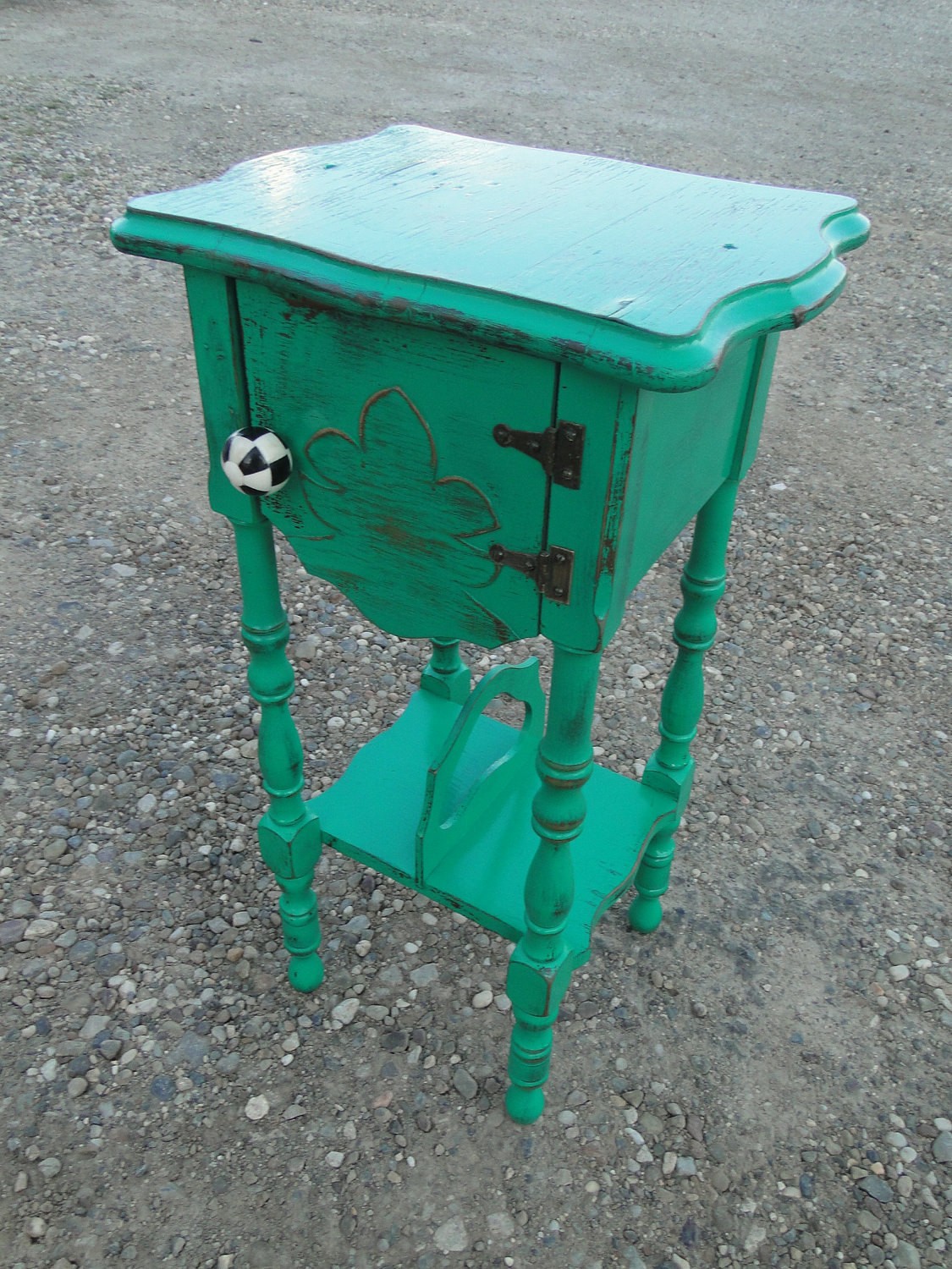 Small wooden entry way table plant stand humidor telephone