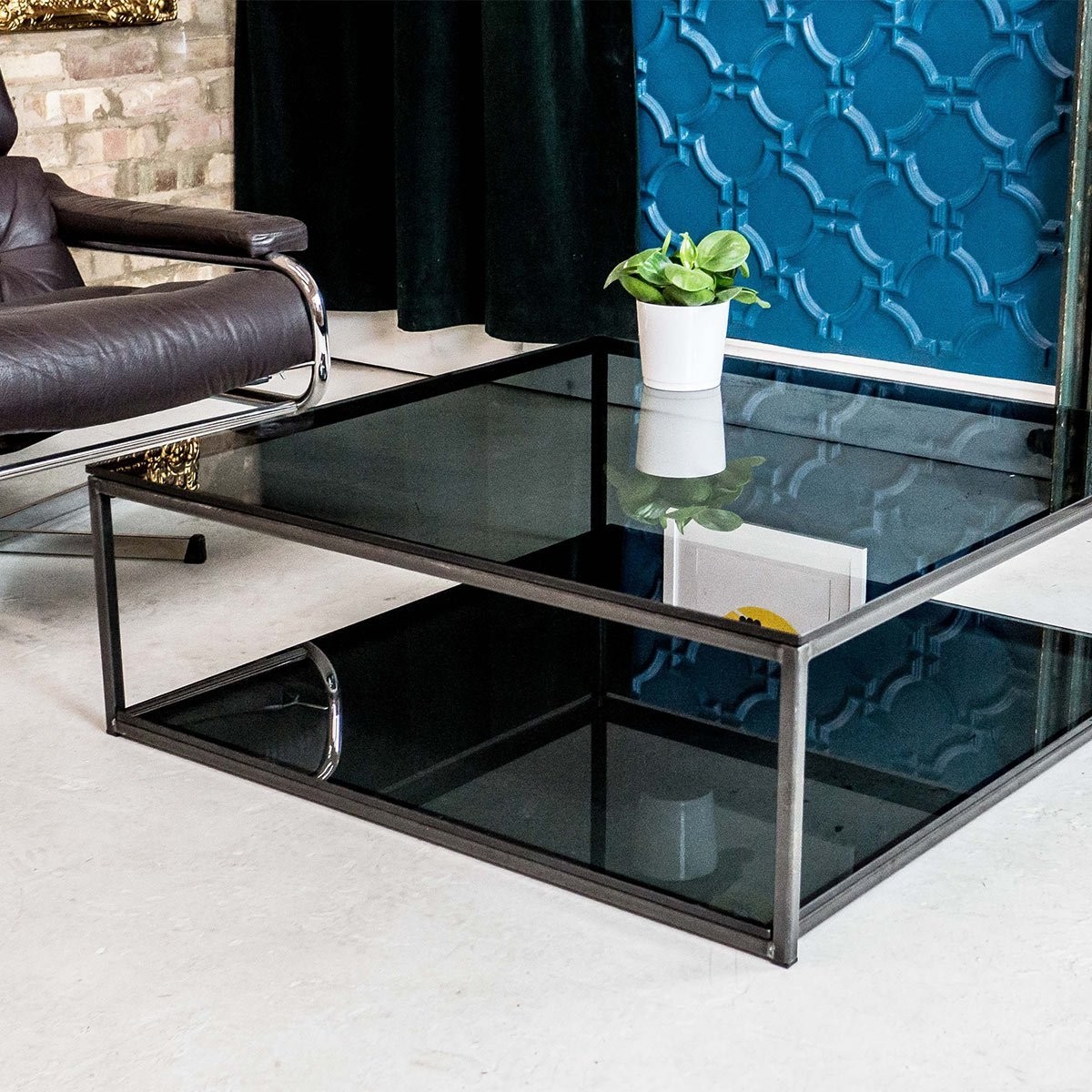 Cubic industrial glass coffee table with shelf klarity 1