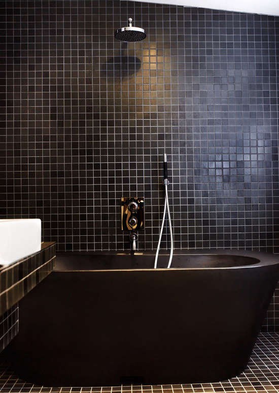 Dark water 10 modern black bathtubs remodelista 4