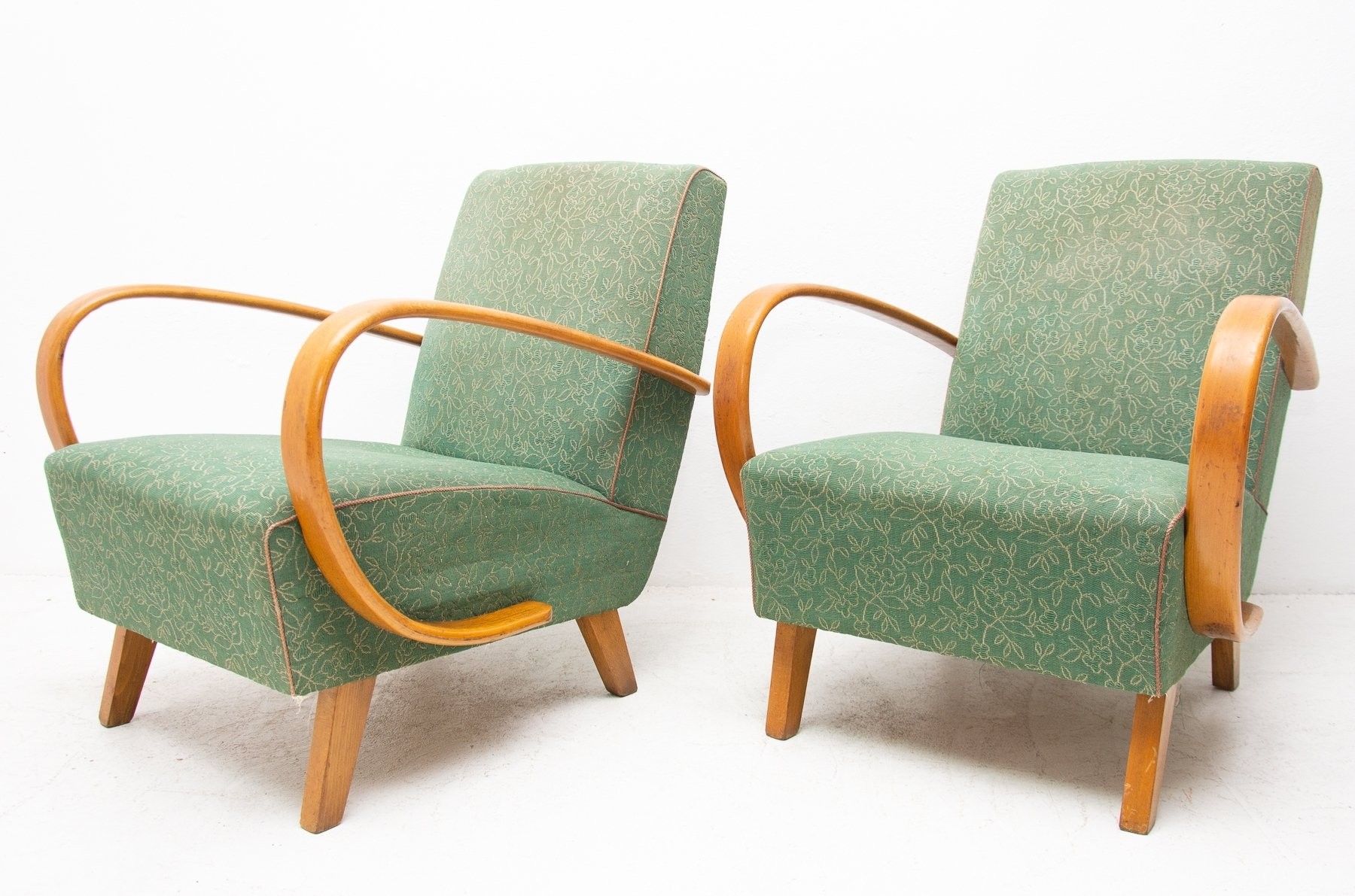 Pair of bentwood armchairs by jindrich halabala for up