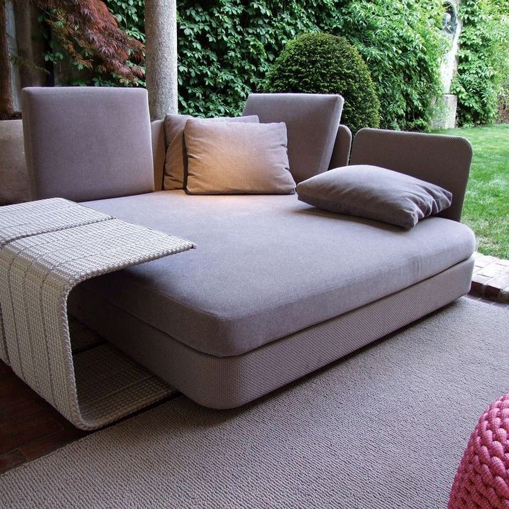 The modern garden company cove platform daybed