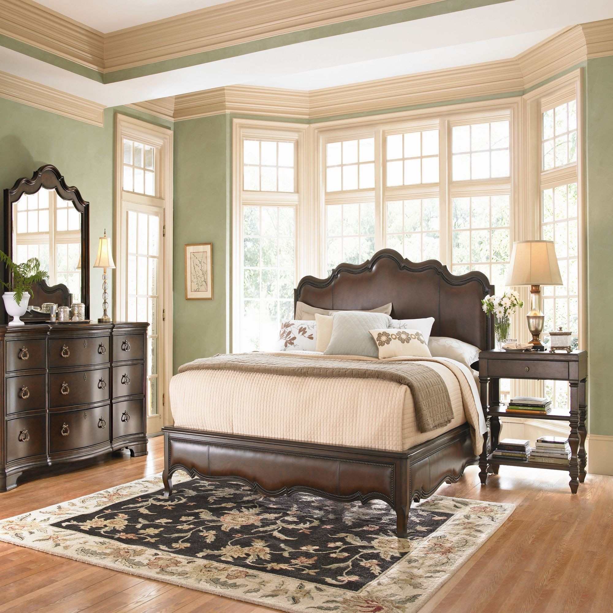 Universal furniture contessa bedroom set in distressed old