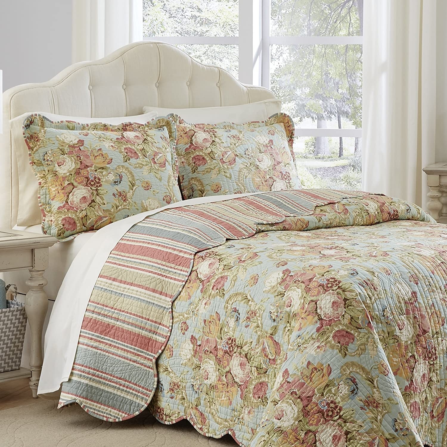 Waverly spring bling bedding set with 2 coordinating shams
