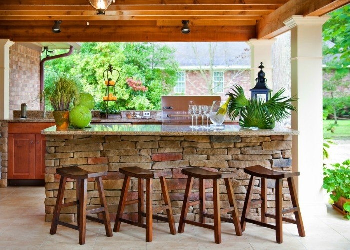 10 outdoor home bars for a boozy summer 5