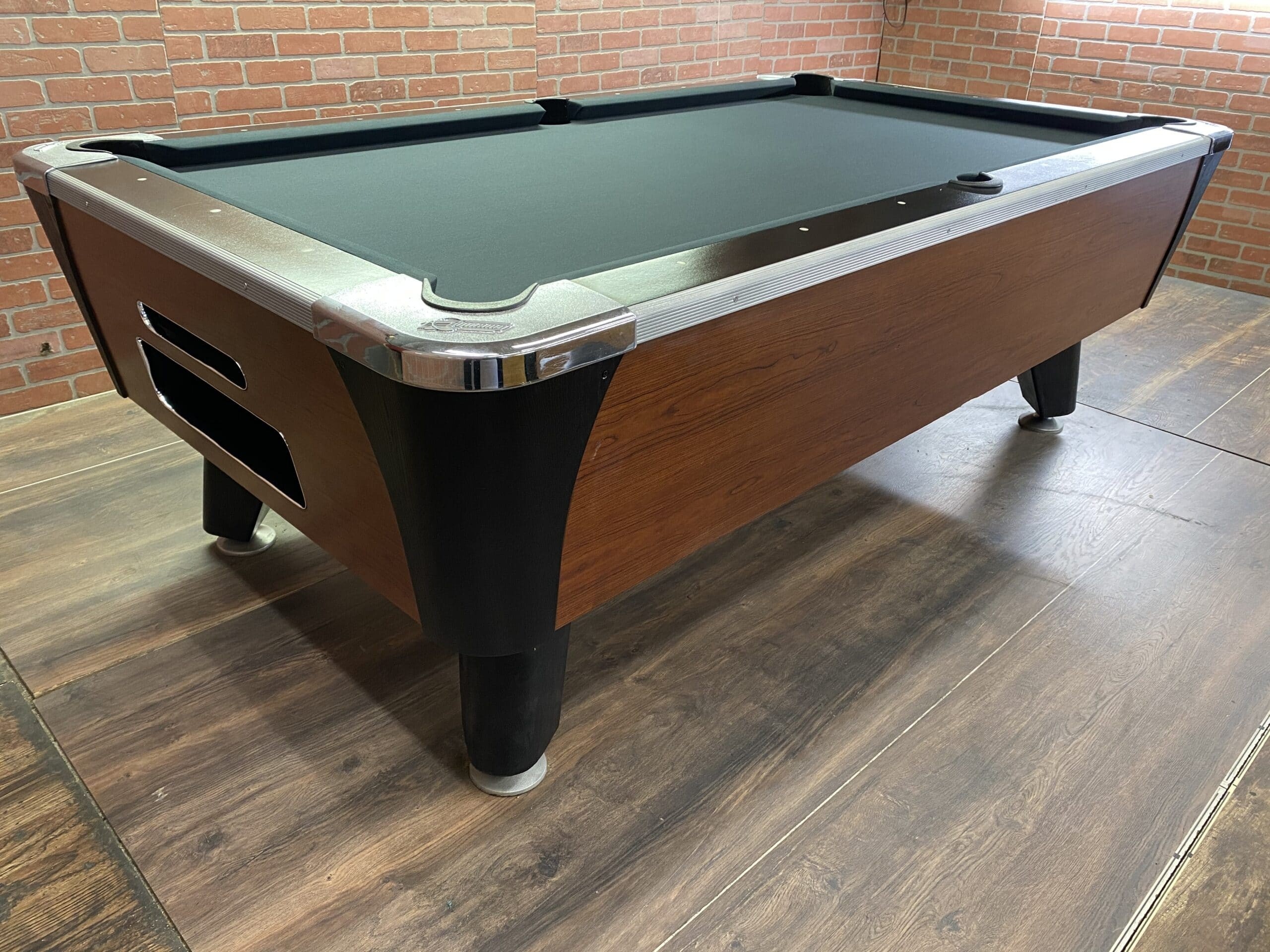7 dynamo red oak used coin operated pool table used