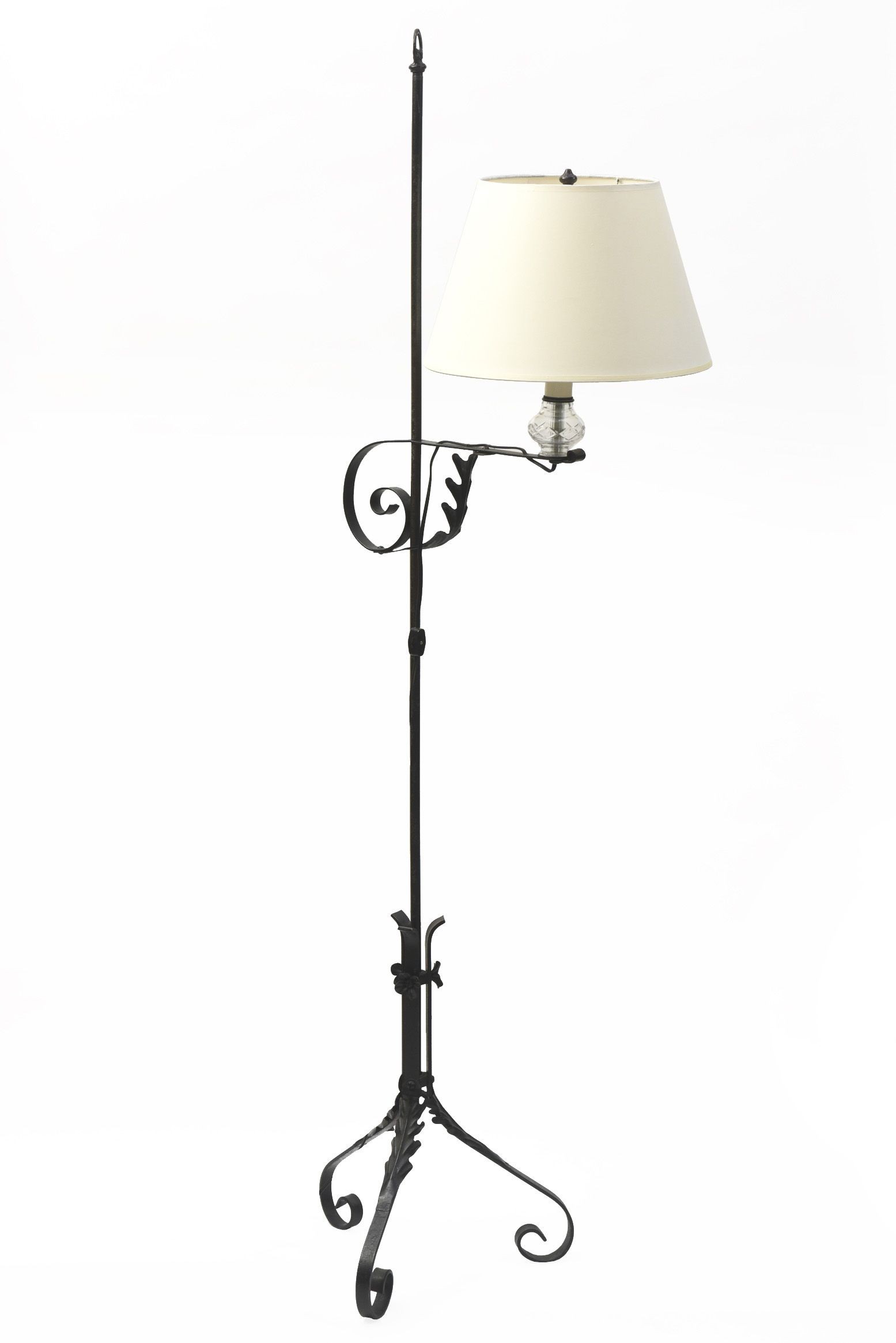Colonial floor lamps o cabinet ideas